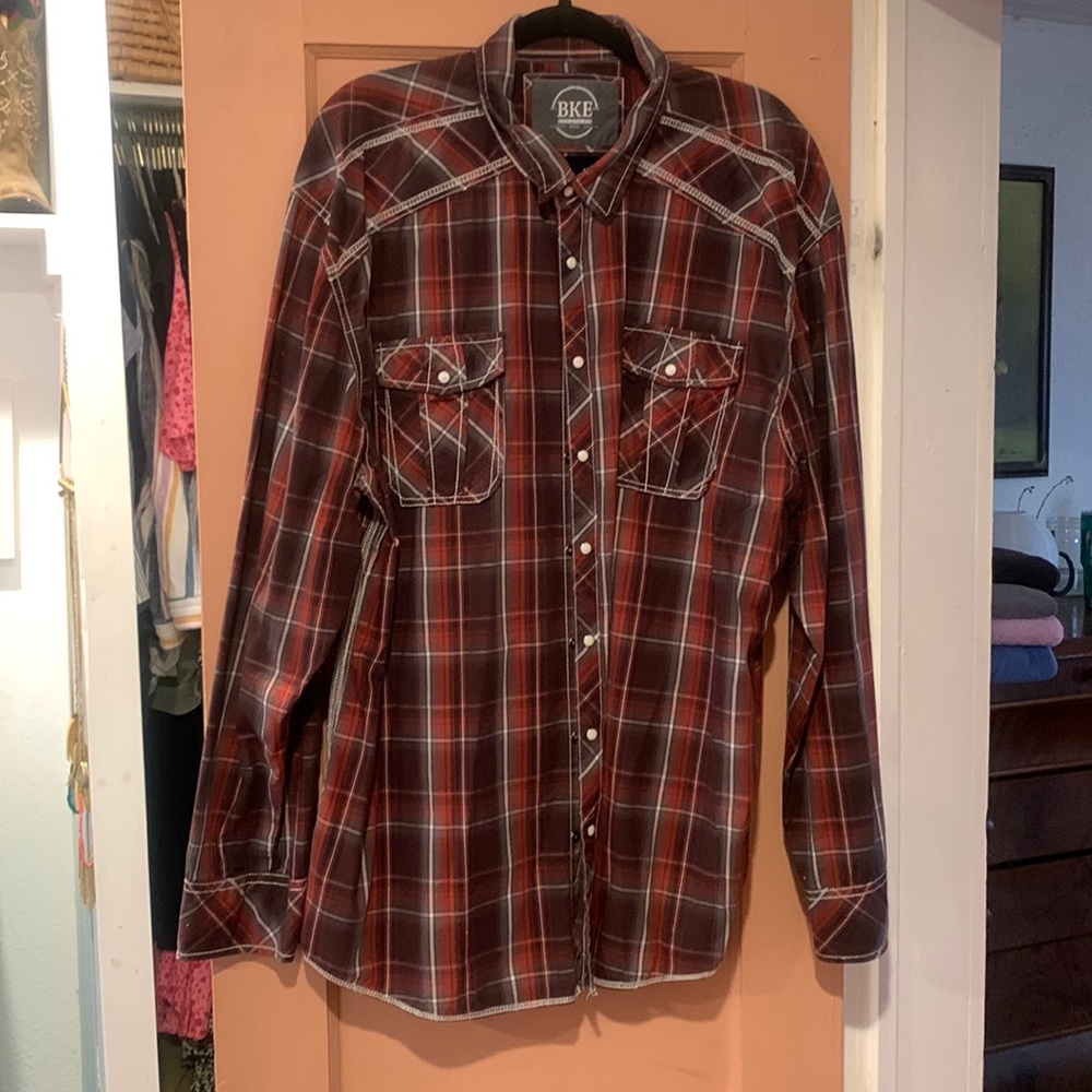 BKE peal snap button down